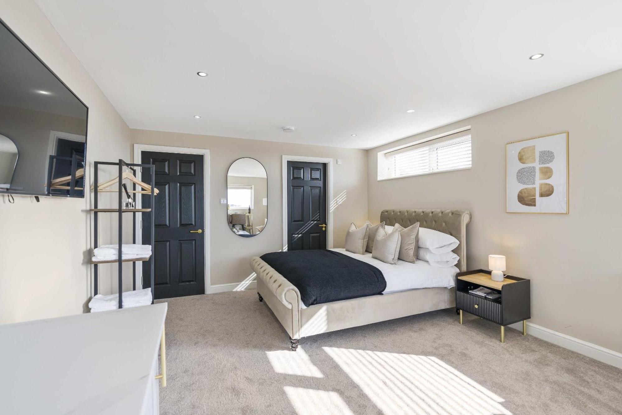 The Park Road Suites By Stamp Sa Blackpool Room photo