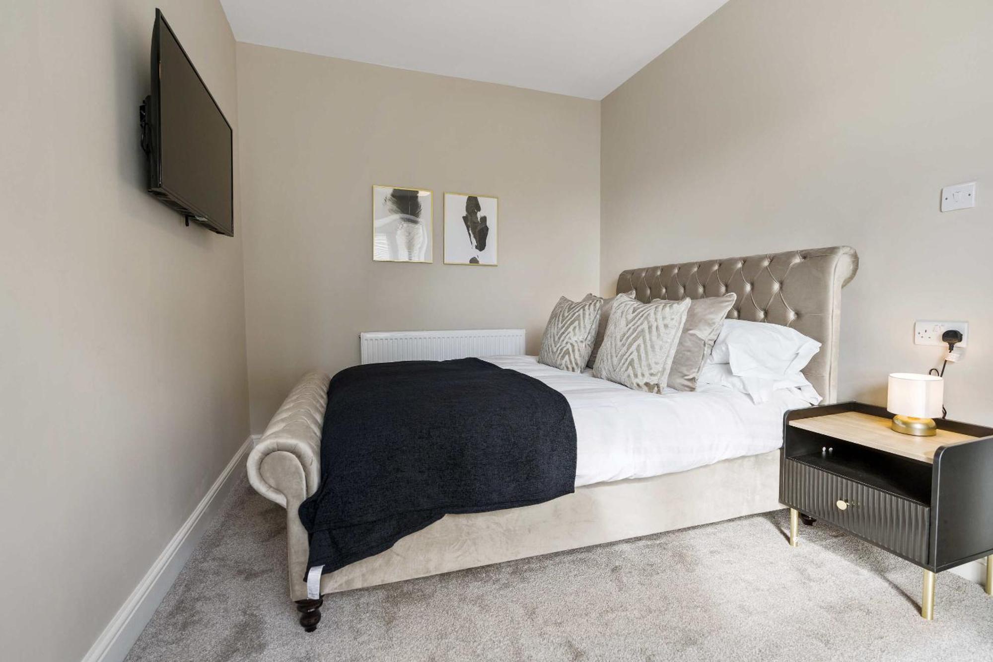 The Park Road Suites By Stamp Sa Blackpool Room photo