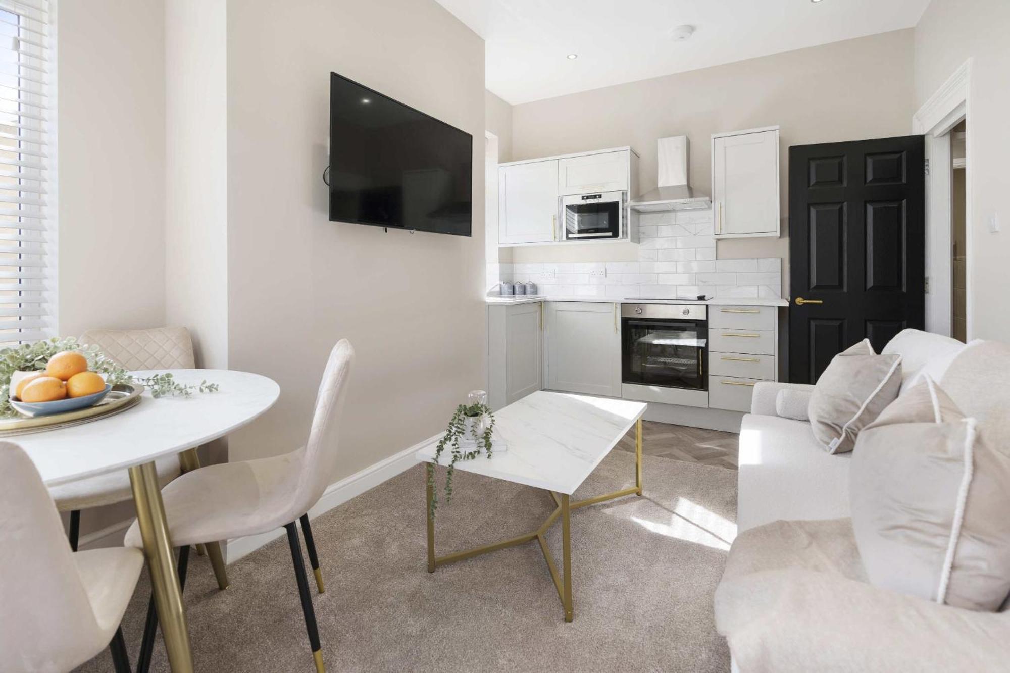 The Park Road Suites By Stamp Sa Blackpool Exterior photo