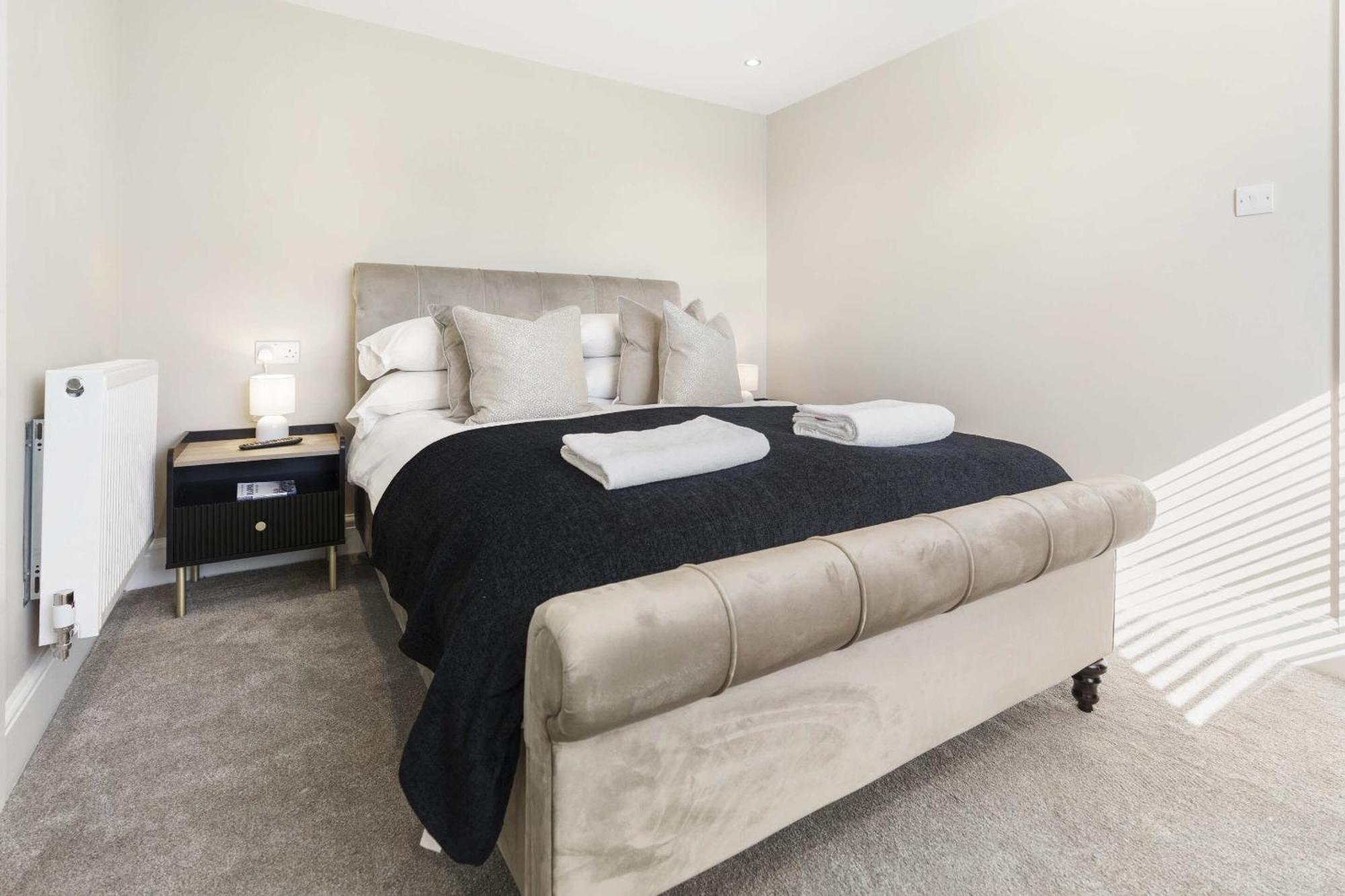 The Park Road Suites By Stamp Sa Blackpool Exterior photo